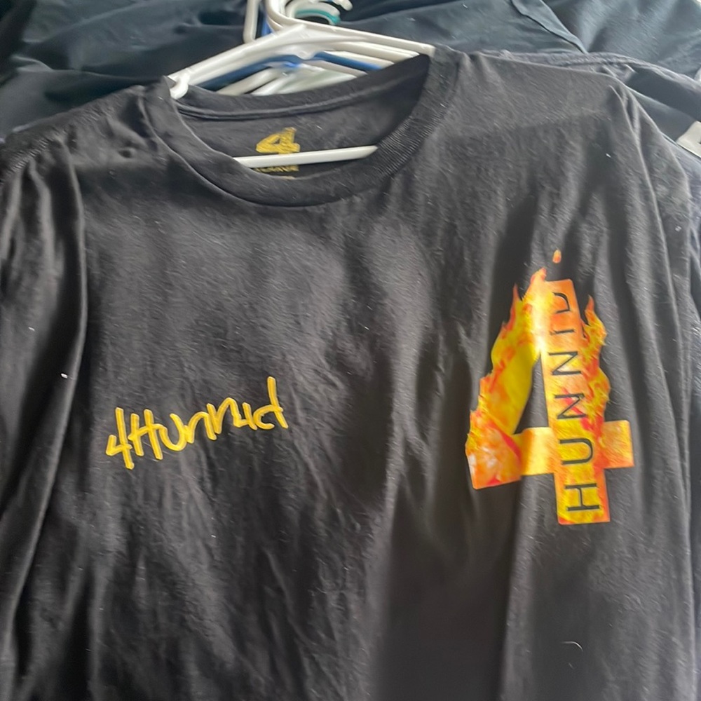Brand new yg t shirt size xl